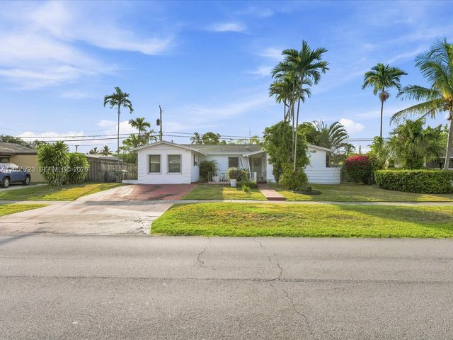 16621 SW 102nd Avenue, Miami, FL 33157