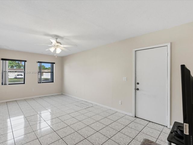 16621 SW 102nd Avenue, Miami, FL 33157