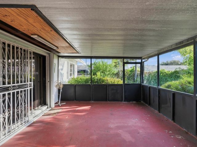 16621 SW 102nd Avenue, Miami, FL 33157