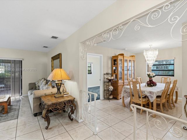 16621 SW 102nd Avenue, Miami, FL 33157
