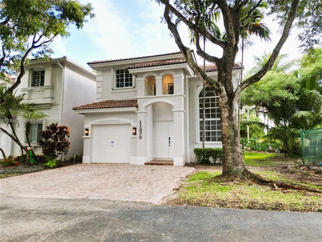 11378 NW 72nd Ter, Doral, FL 33178