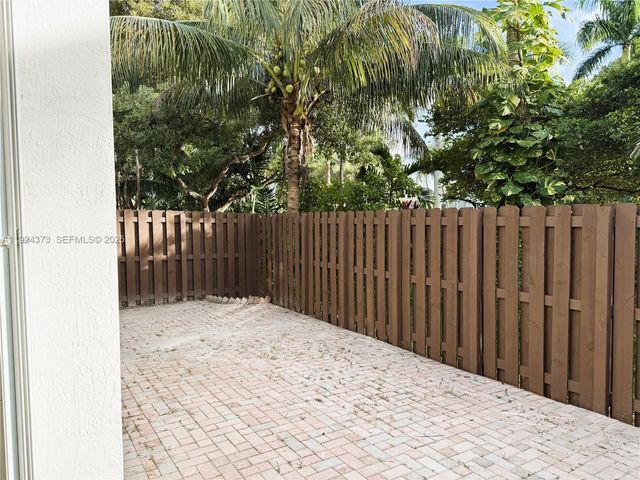 11378 NW 72nd Ter, Doral, FL 33178