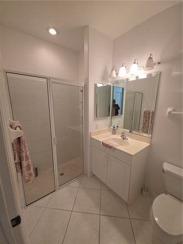 417 Pineapple Square SW 417, Vero Beach, FL 32962