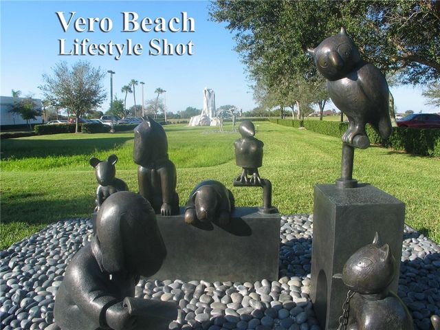 417 Pineapple Square SW 417, Vero Beach, FL 32962
