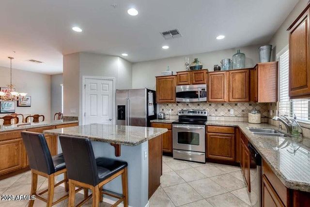 3519 E Pinot Noir Avenue, Gilbert, AZ 85298