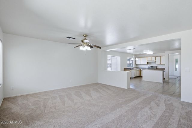 2933 W MALDONADO Road, Phoenix, AZ 85041