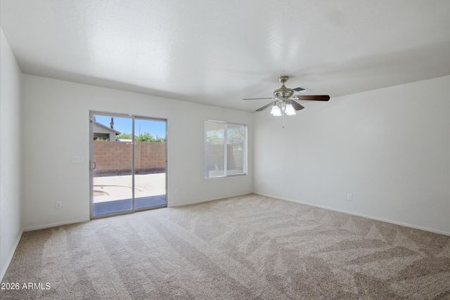 2933 W MALDONADO Road, Phoenix, AZ 85041