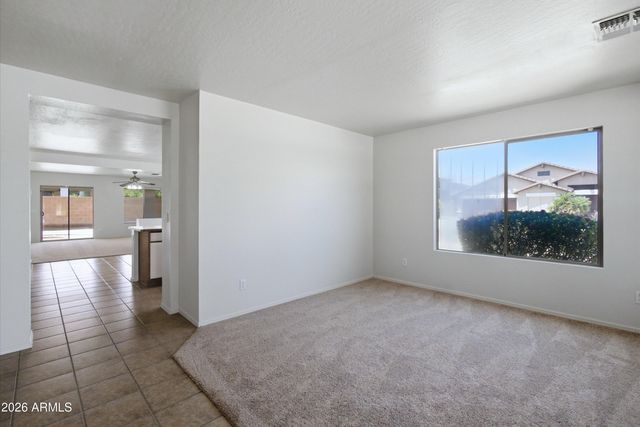 2933 W MALDONADO Road, Phoenix, AZ 85041