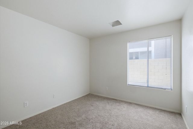 2933 W MALDONADO Road, Phoenix, AZ 85041