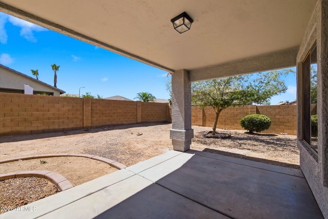 2933 W MALDONADO Road, Phoenix, AZ 85041