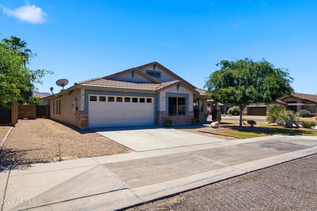 2933 W MALDONADO Road, Phoenix, AZ 85041