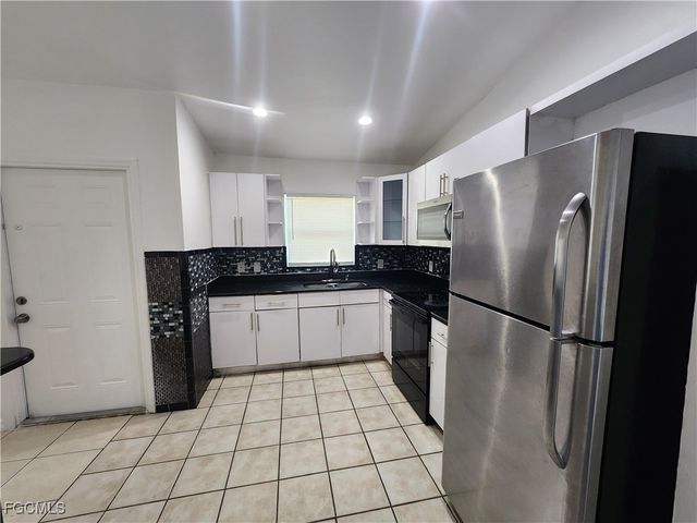 1248 Columbus BLVD A, Fort Myers, FL 33913