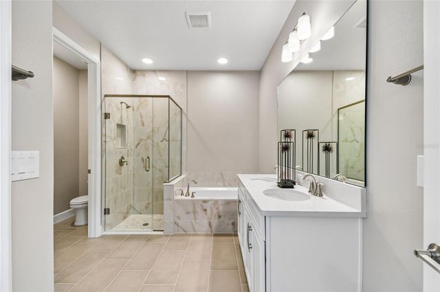 3318 WOLF LAKE AVENUE, Apopka, FL 32712