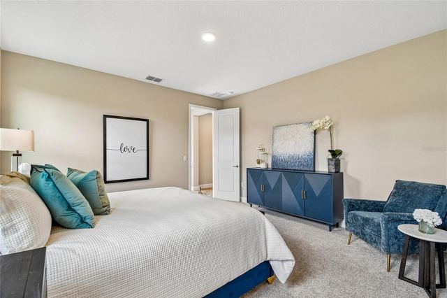 3318 WOLF LAKE AVENUE, Apopka, FL 32712