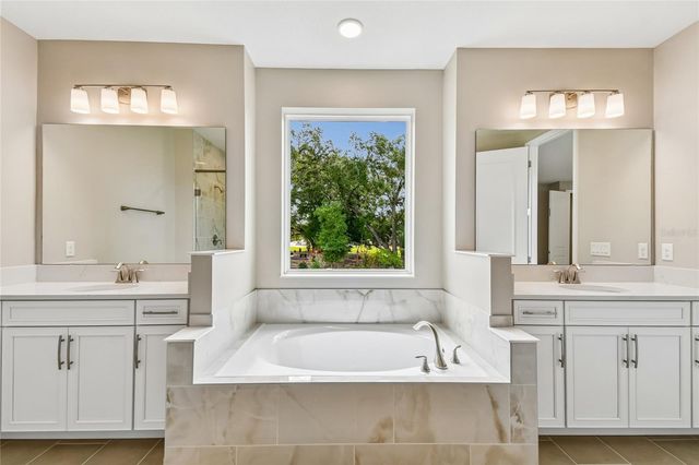 3318 WOLF LAKE AVENUE, Apopka, FL 32712