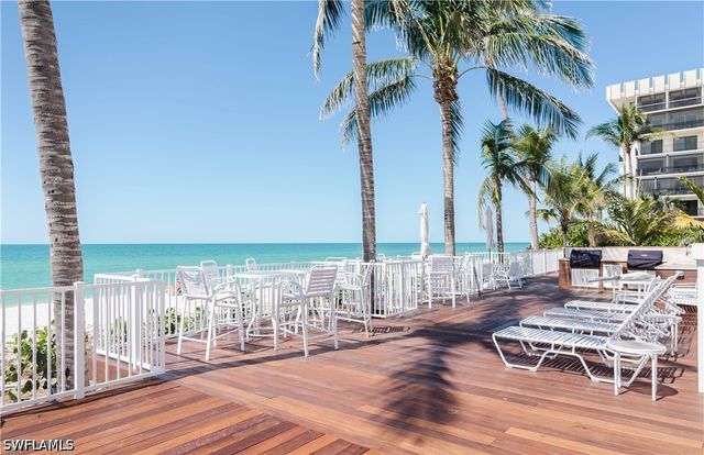 3377 Gulf Shore BLVD N 1B, Naples, FL 34103