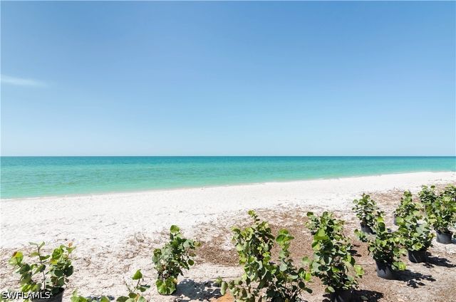 3377 Gulf Shore BLVD N 1B, Naples, FL 34103