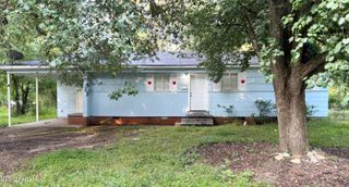 1027 Woody Drive, Jackson, MS 39212
