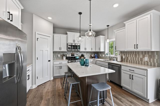 17831 Elder Avenue, Lakeville, MN 55044