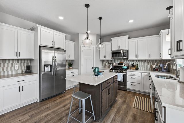 17831 Elder Avenue, Lakeville, MN 55044