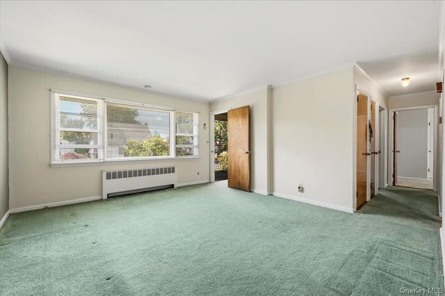 665 Dianne Street, Seaford, NY 11783