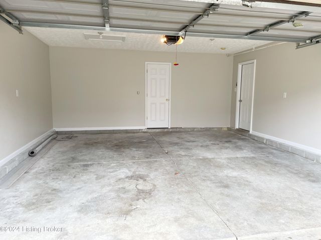 17430 Curry Branch Rd, Louisville, KY 40245