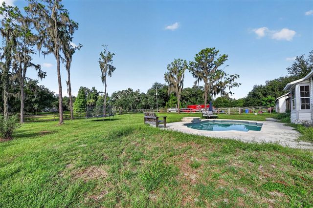 8922 PRITCHER ROAD, Lithia, FL 33547