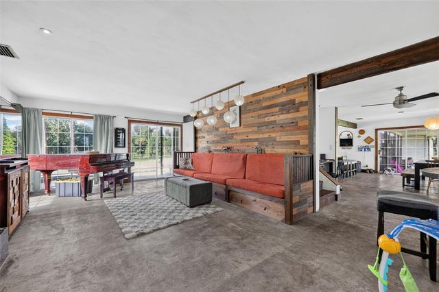 8922 PRITCHER ROAD, Lithia, FL 33547