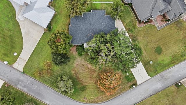 241 Crystal Cove Dr, Palatka, FL 32177