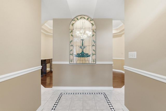 241 Crystal Cove Dr, Palatka, FL 32177