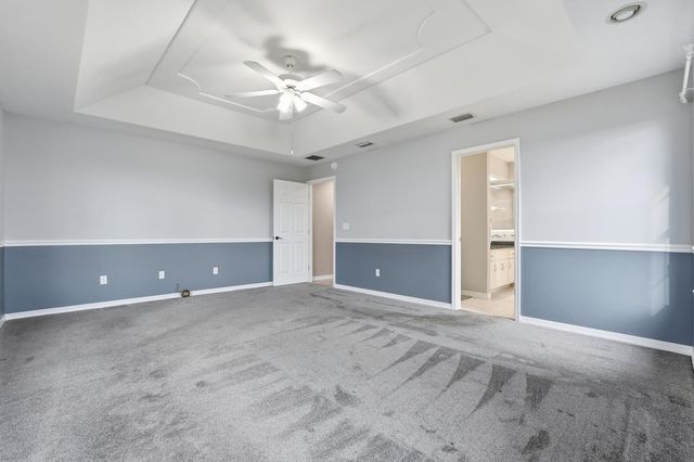 241 Crystal Cove Dr, Palatka, FL 32177