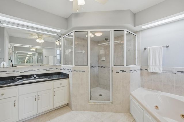 241 Crystal Cove Dr, Palatka, FL 32177