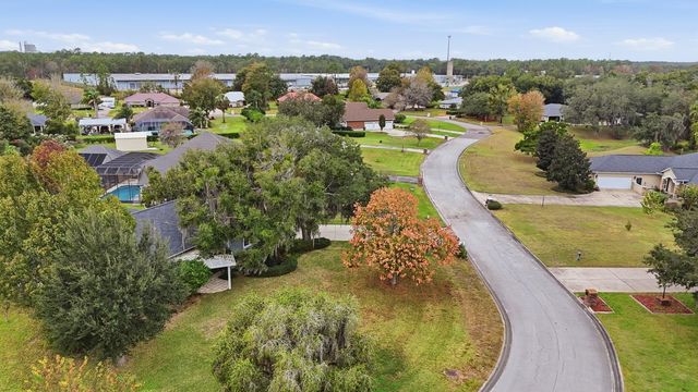 241 Crystal Cove Dr, Palatka, FL 32177