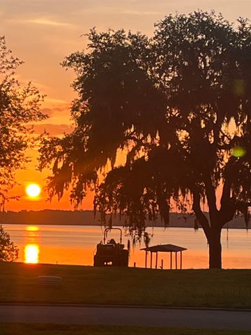 241 Crystal Cove Dr, Palatka, FL 32177