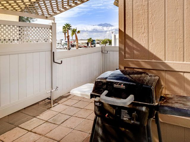 70200 Dillon Road 213, Desert Hot Springs, CA 92241