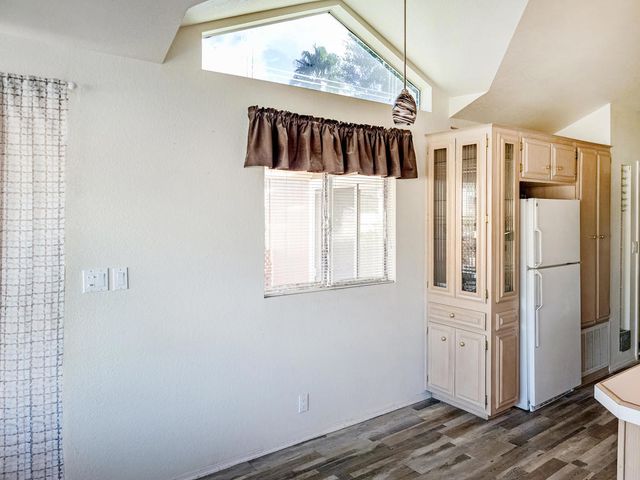 70200 Dillon Road 213, Desert Hot Springs, CA 92241