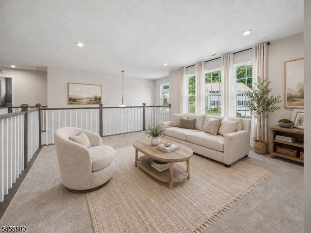 2 Vansickle Ct, Roxbury Twp., NJ 07850