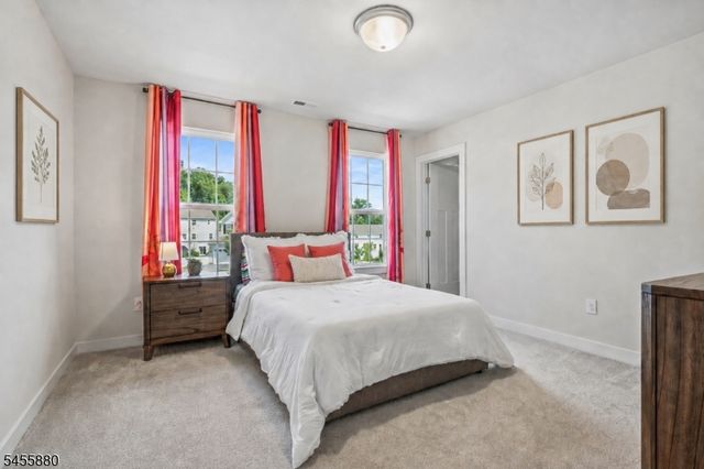 2 Vansickle Ct, Roxbury Twp., NJ 07850