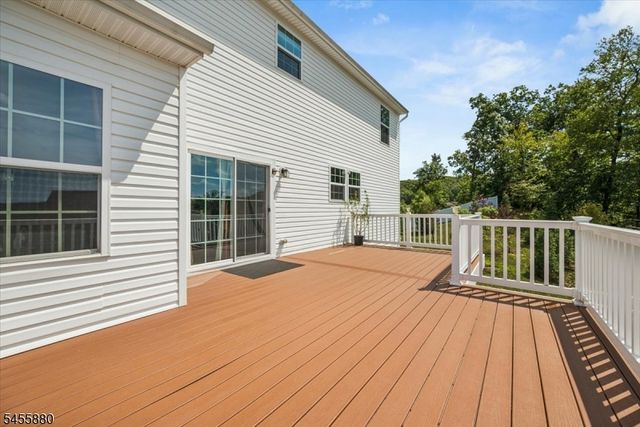 2 Vansickle Ct, Roxbury Twp., NJ 07850