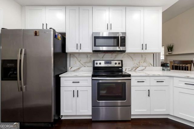 1670 Cooper Lakes Drive, Grayson, GA 30017