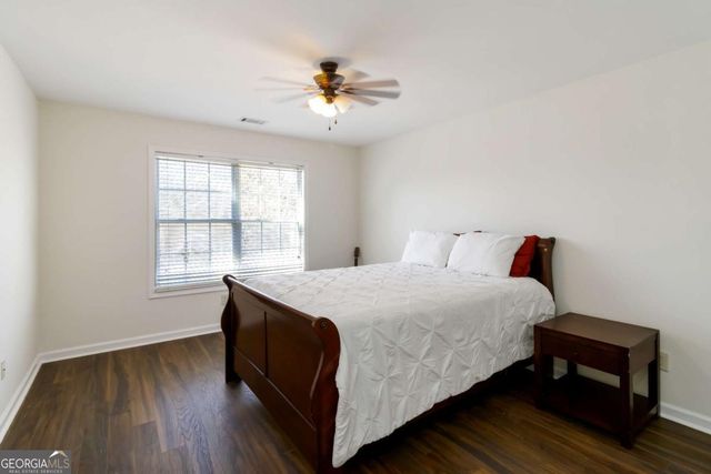 1670 Cooper Lakes Drive, Grayson, GA 30017