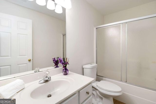 1670 Cooper Lakes Drive, Grayson, GA 30017