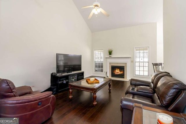 1670 Cooper Lakes Drive, Grayson, GA 30017