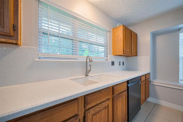 3714 Parkridge Glen Drive, Houston, TX 77082