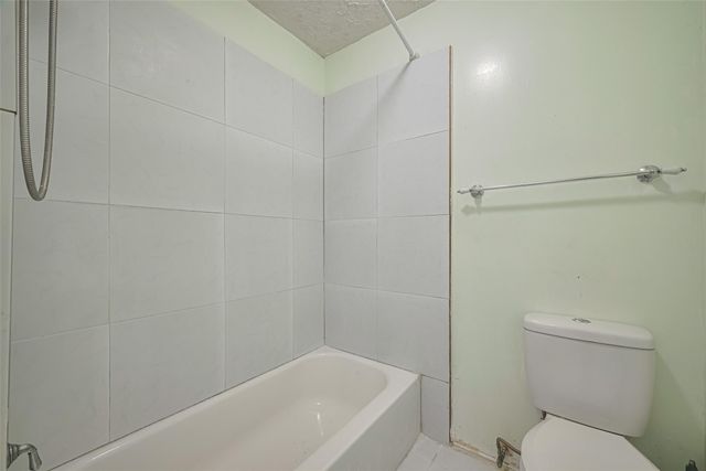 3714 Parkridge Glen Drive, Houston, TX 77082