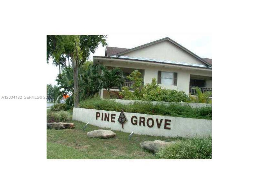 11261 SW 88 ST 205H, Miami, FL 33176