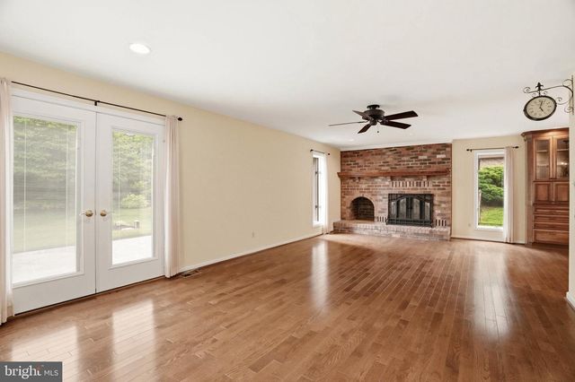 13164 HOLLY LOCH LN, Highland, MD 20777