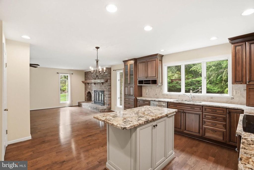 Image 15 of property listing at 13164 HOLLY LOCH LN, Highland, MD 20777