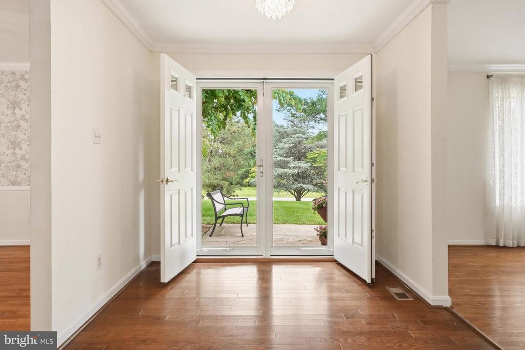 Image 8 of property listing at 13164 HOLLY LOCH LN, Highland, MD 20777