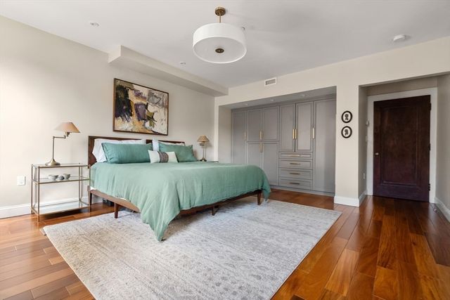 157 Babcock 2, Brookline, MA 02446